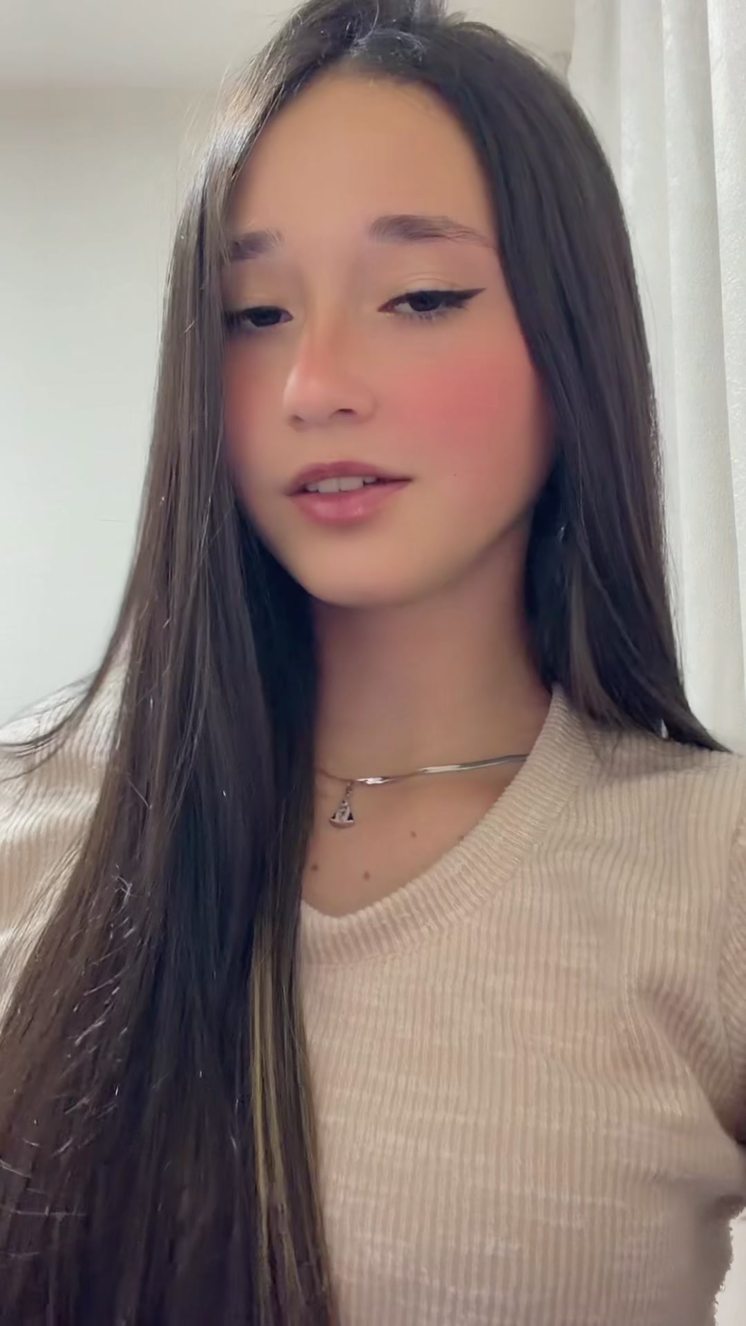 @iris_nanda