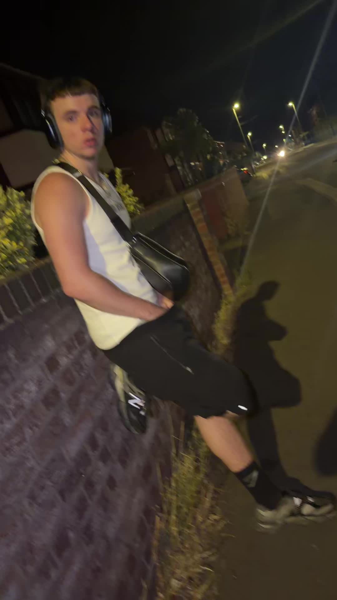 @Den