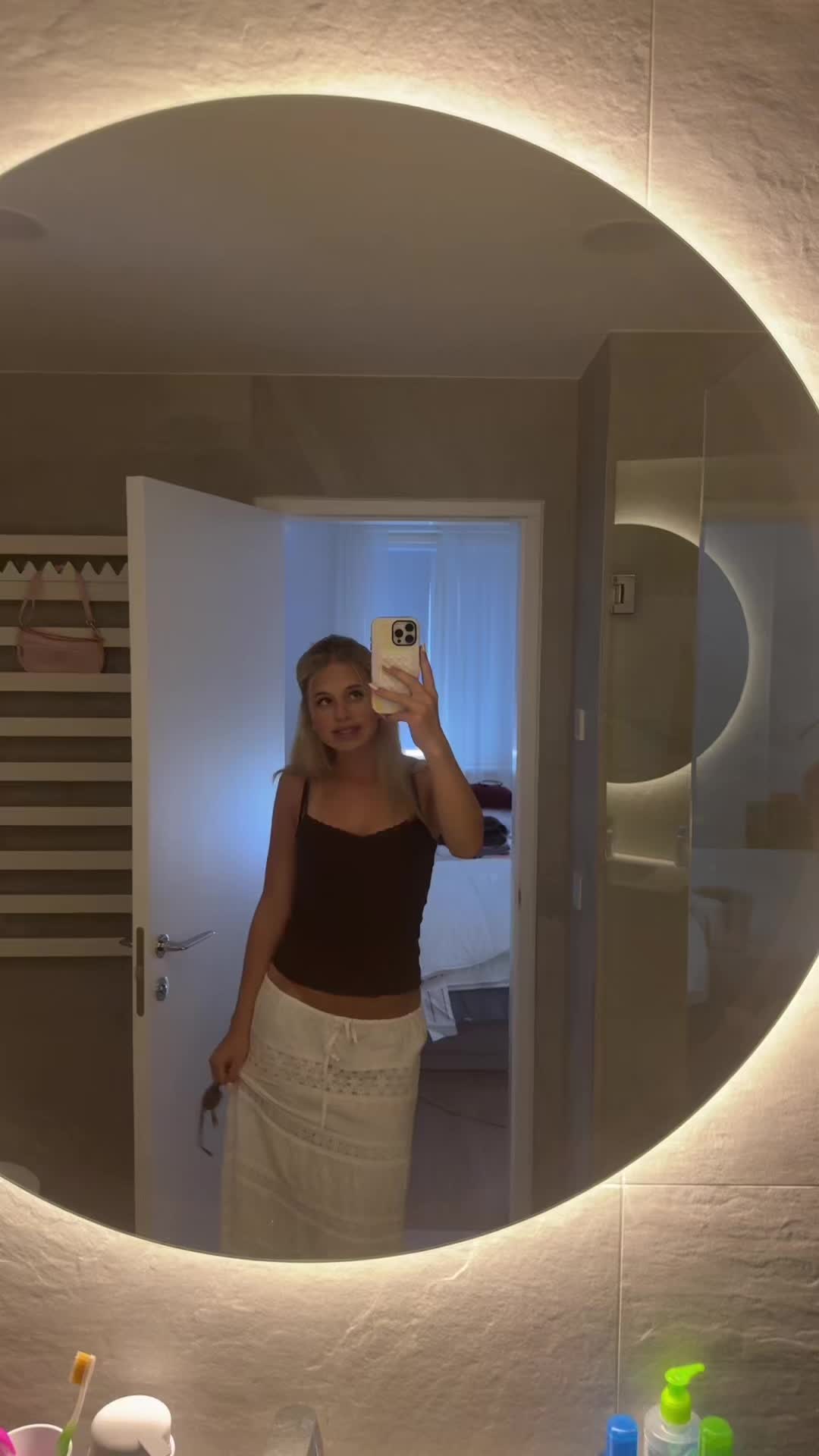 @Eva