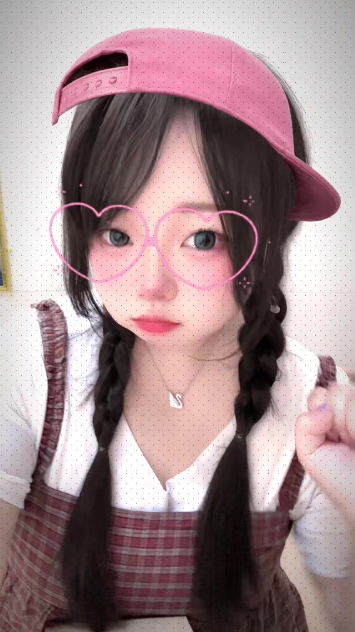 @🦋Chelsea🫧🛼