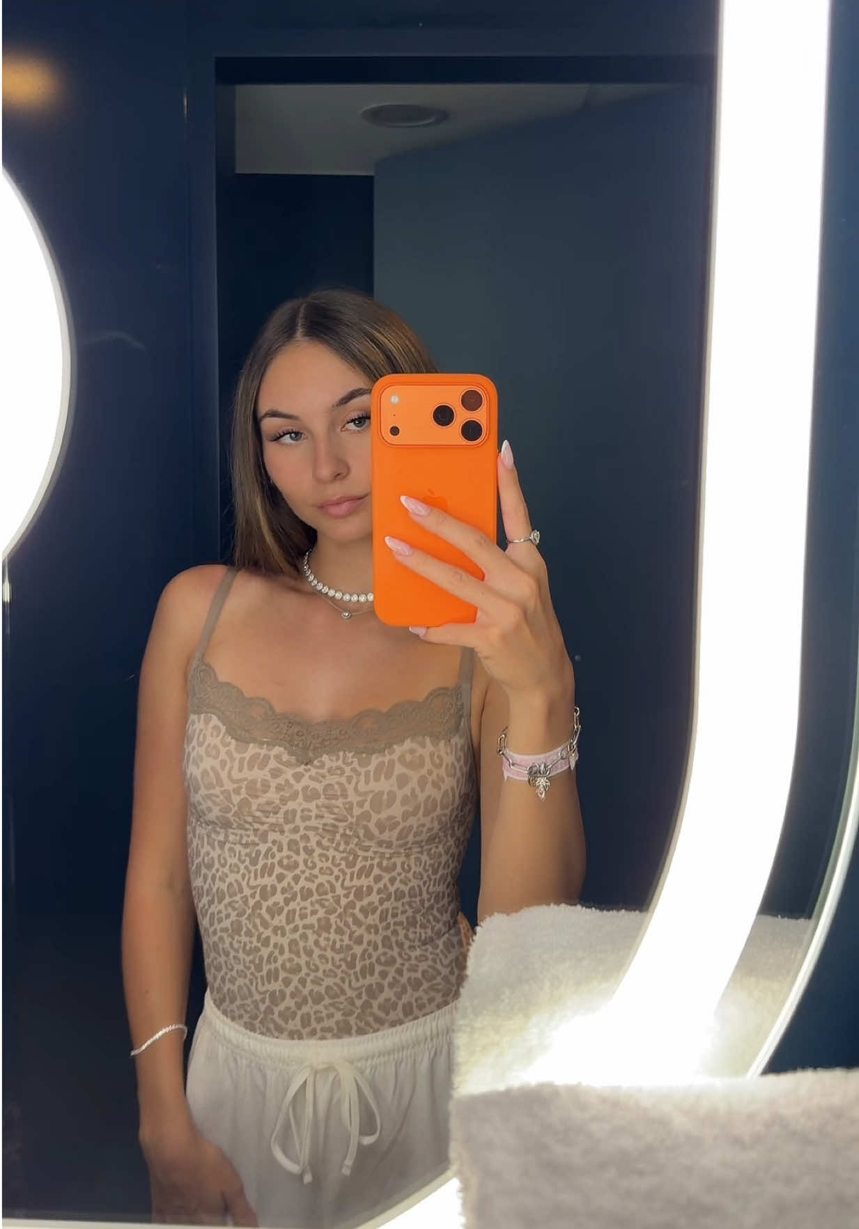 @𝓐