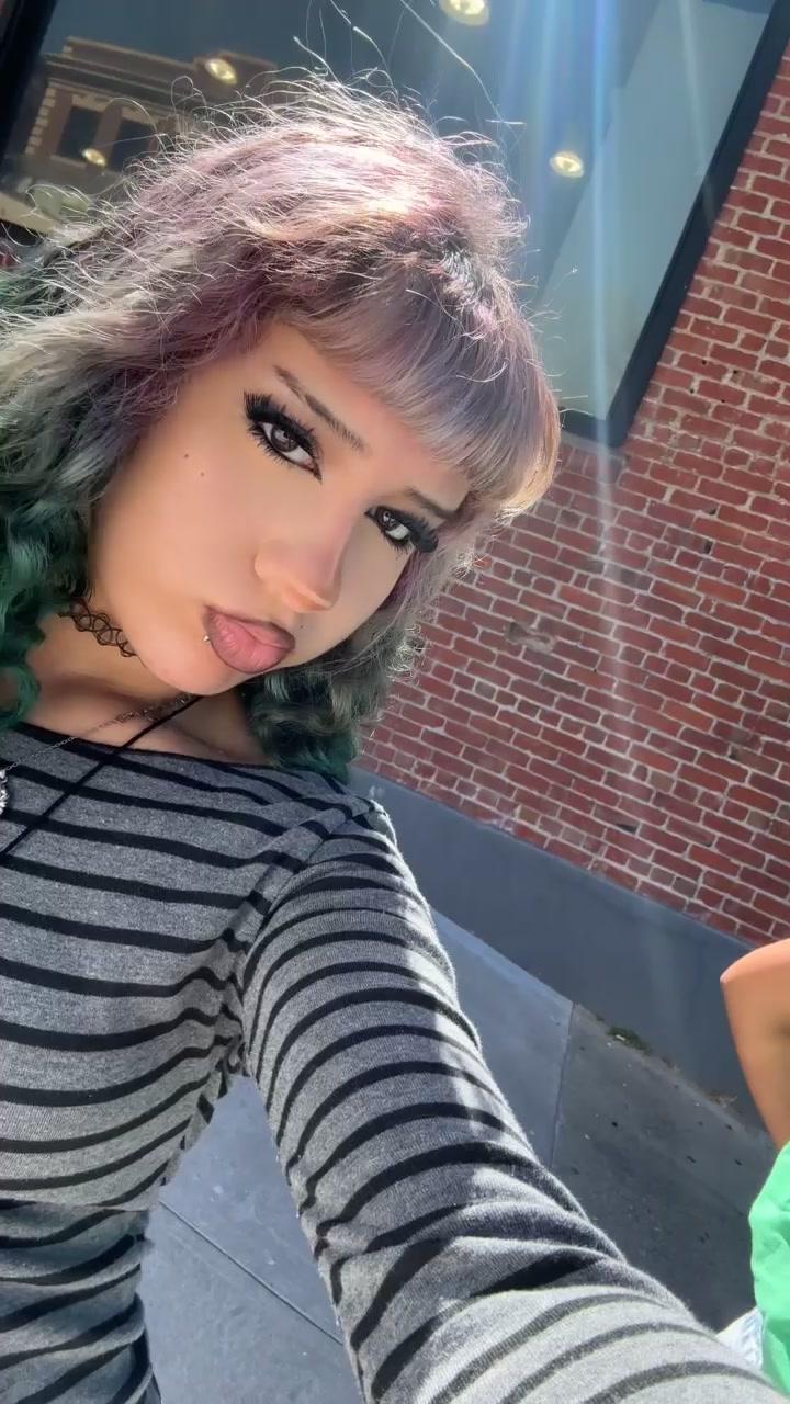 @☠︎︎