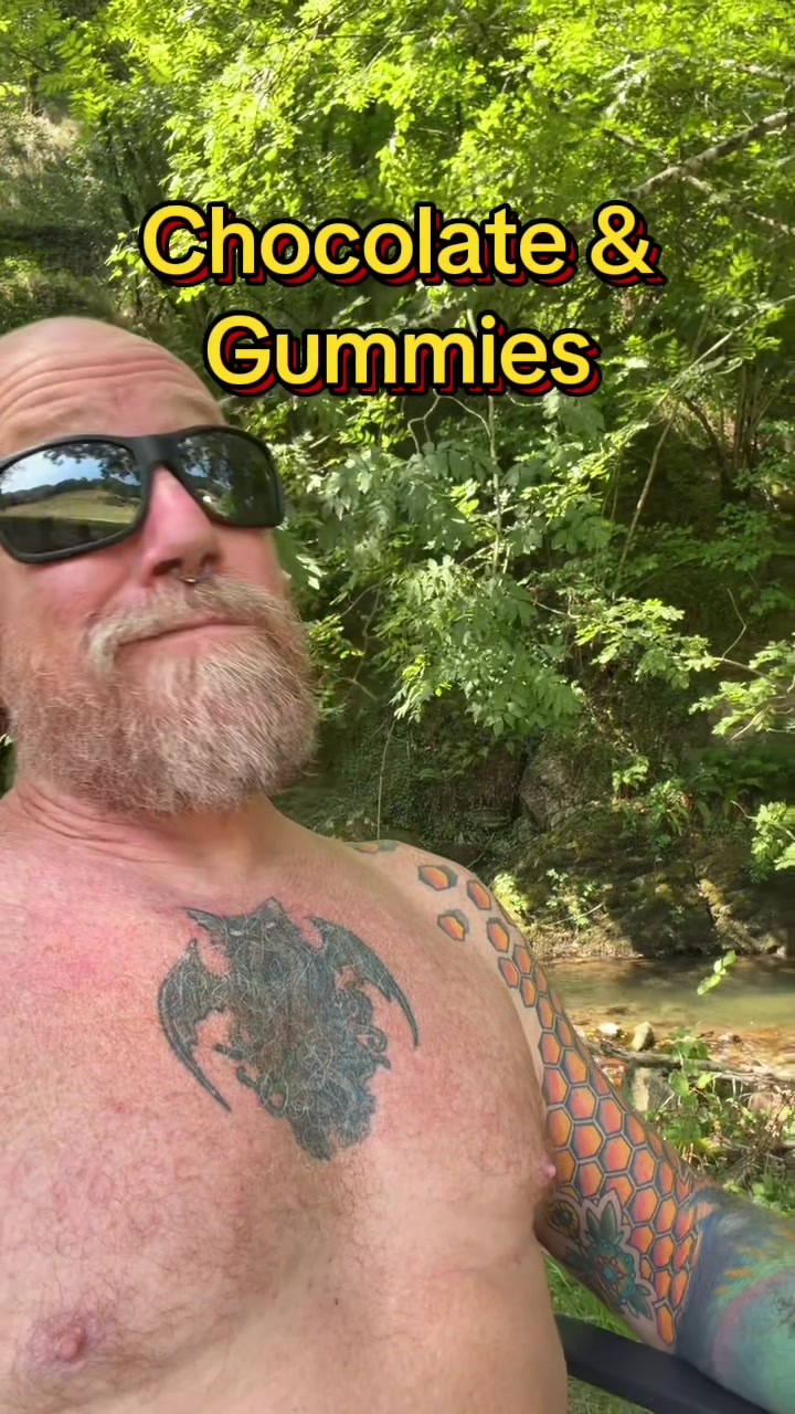 @theredheadedyeti