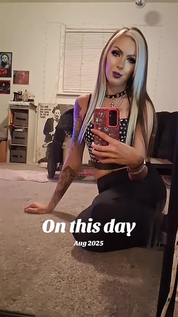 @✨️🖤 Megan 🖤✨️