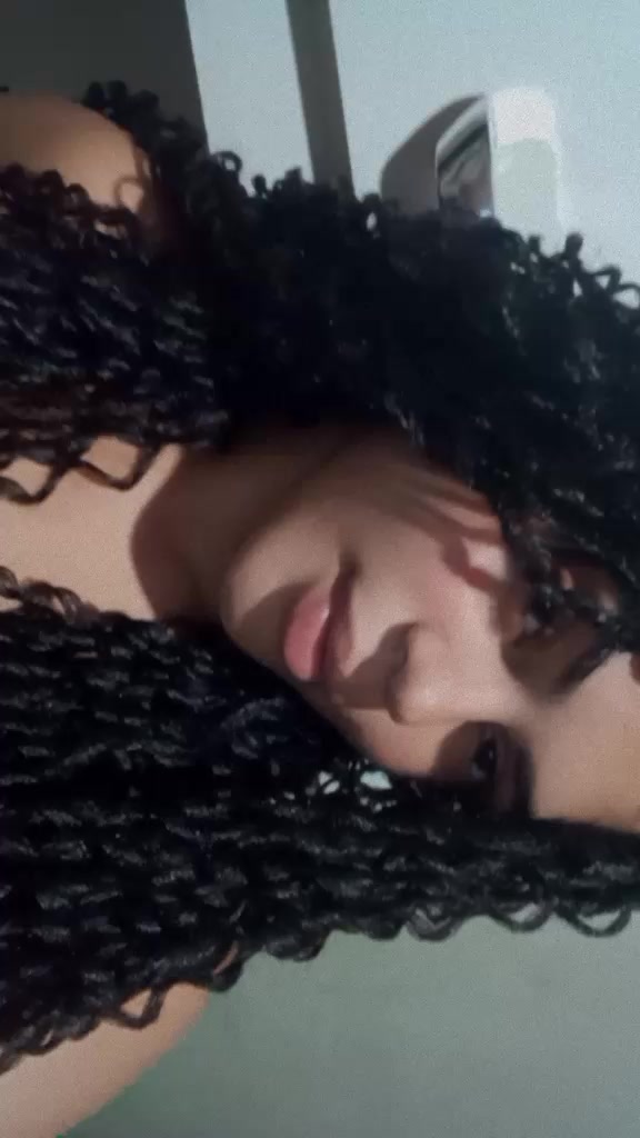 @Paula Mariane