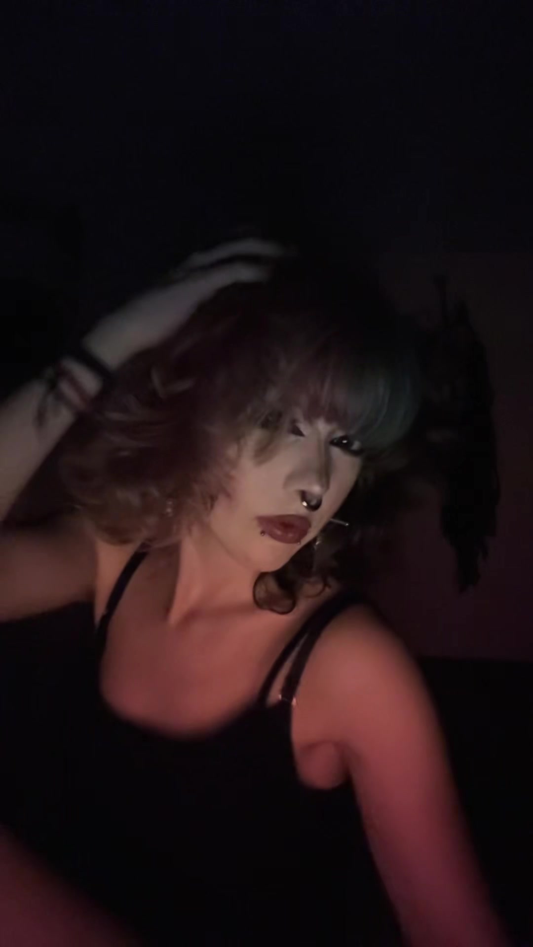@💀Esther💀