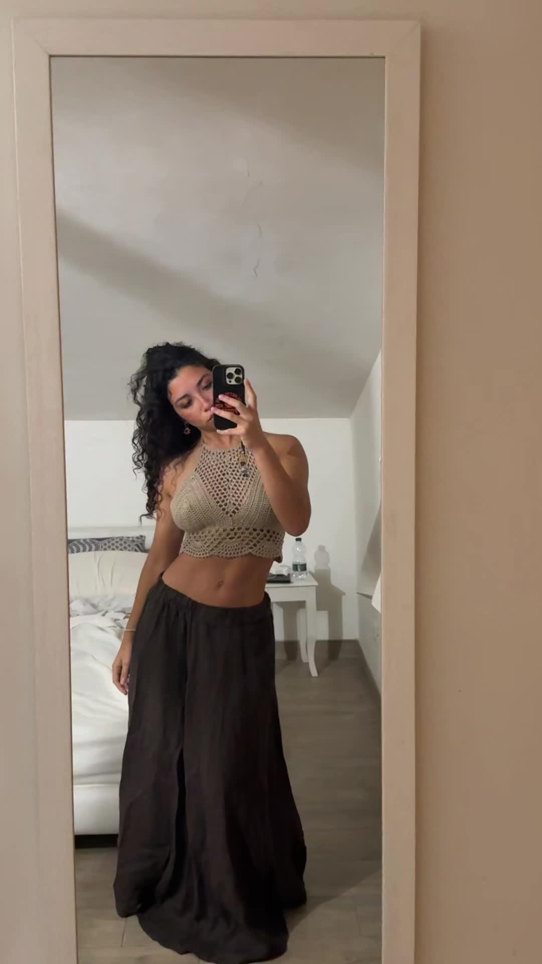 @Holmes_Sara