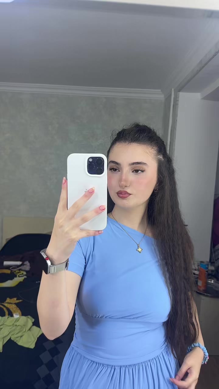 @<3