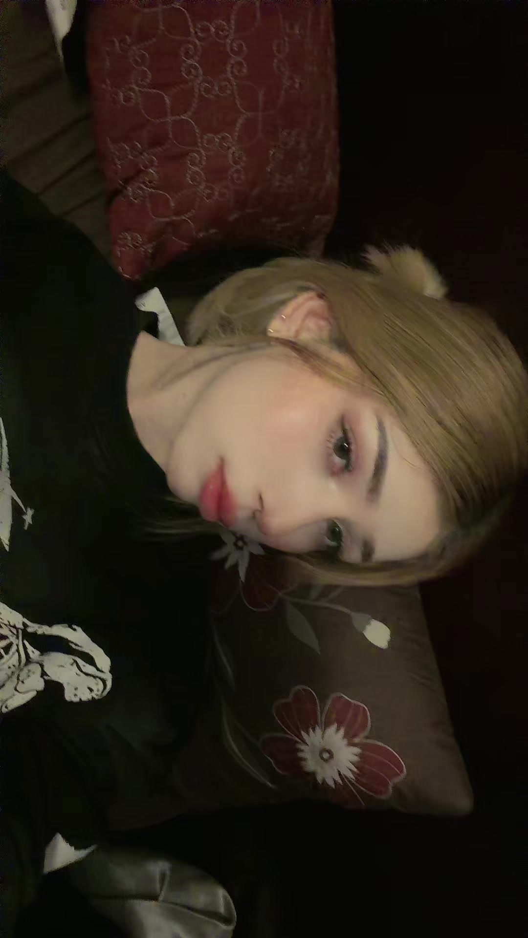 @𝓑𝓮𝓵𝓬𝔂 𝓖𝓻𝓮𝔂🍒👁️⃤