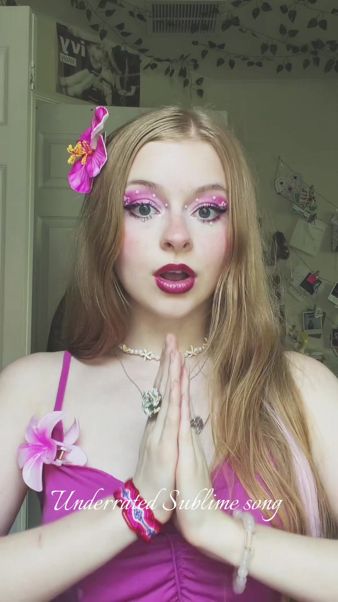 @𝑀𝑜𝑜𝑛 ❀