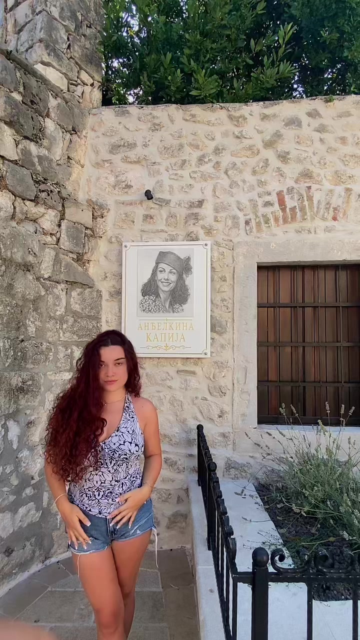 @Anastasija