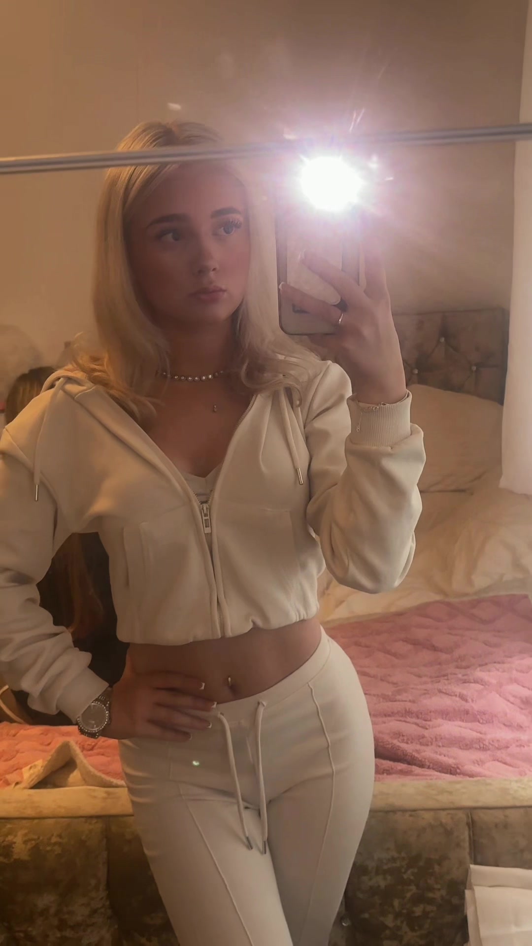 @𝐱𝐚𝐯𝐢𝐚 𝐚𝐧𝐧𝐞𝐥𝐢𝐬𝐞 🤍
