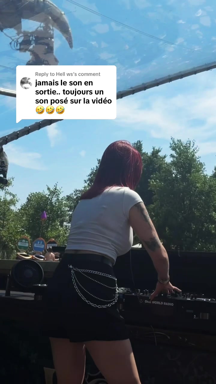 @Ma&euml;lie
