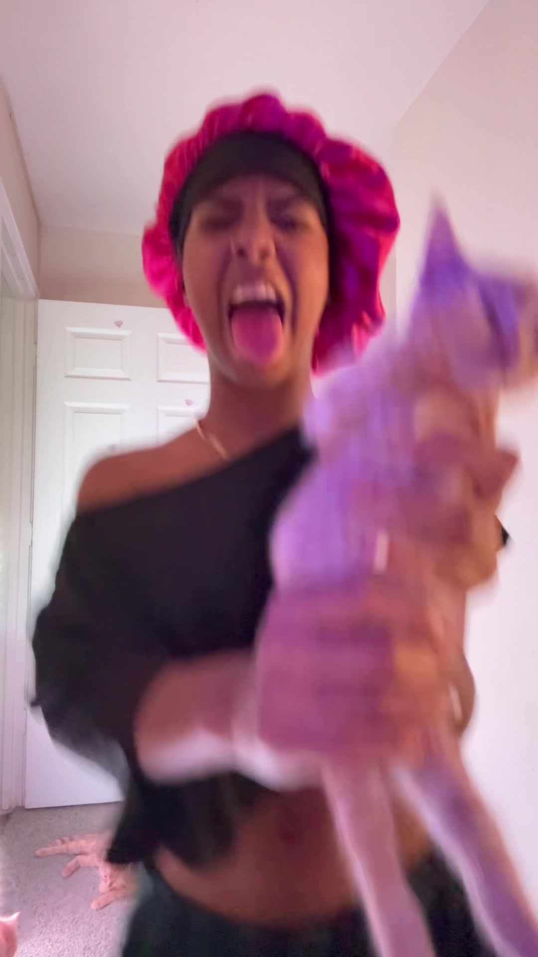 @&iquest;ᴛᴏɴɪ?