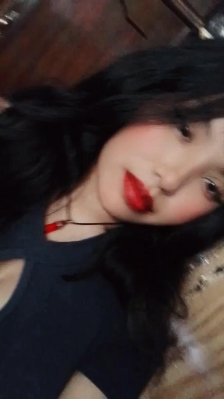 @yuri_ericka