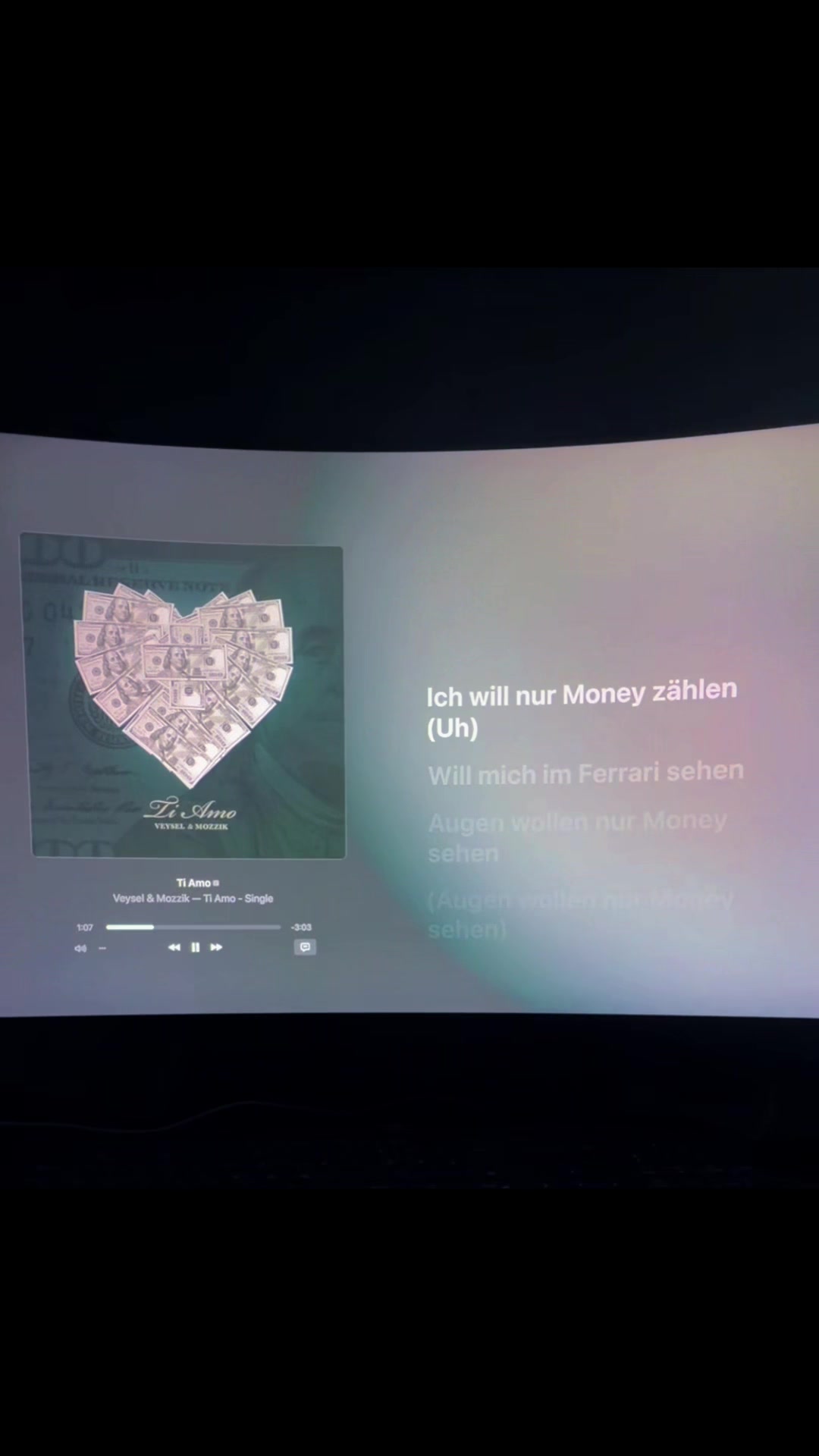 @𝔩𝔶𝔯𝔦𝔵𝔠𝔰__🎧