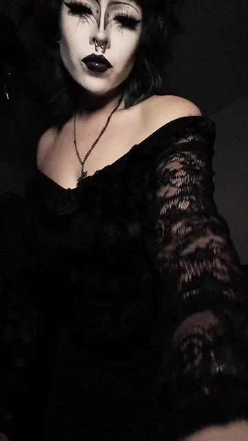 @odddollskin