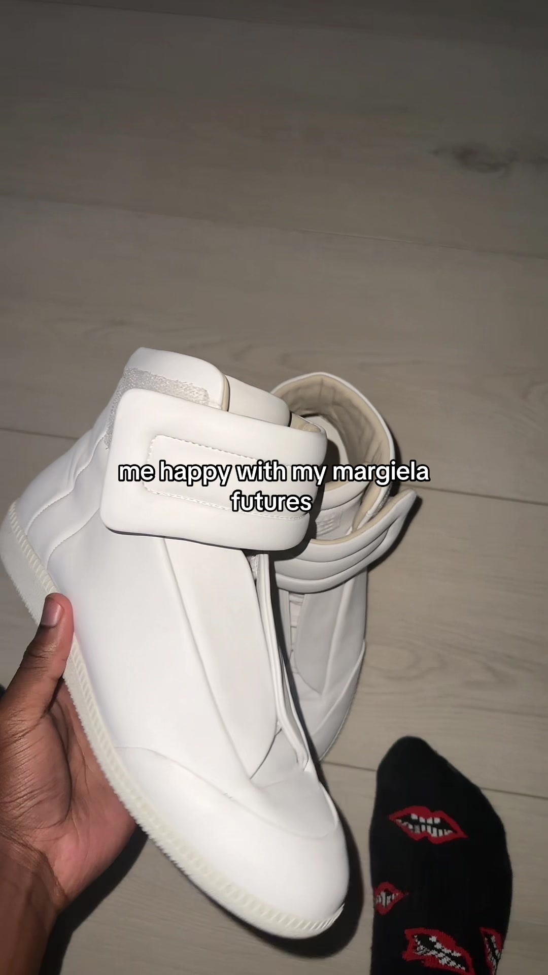 @￼