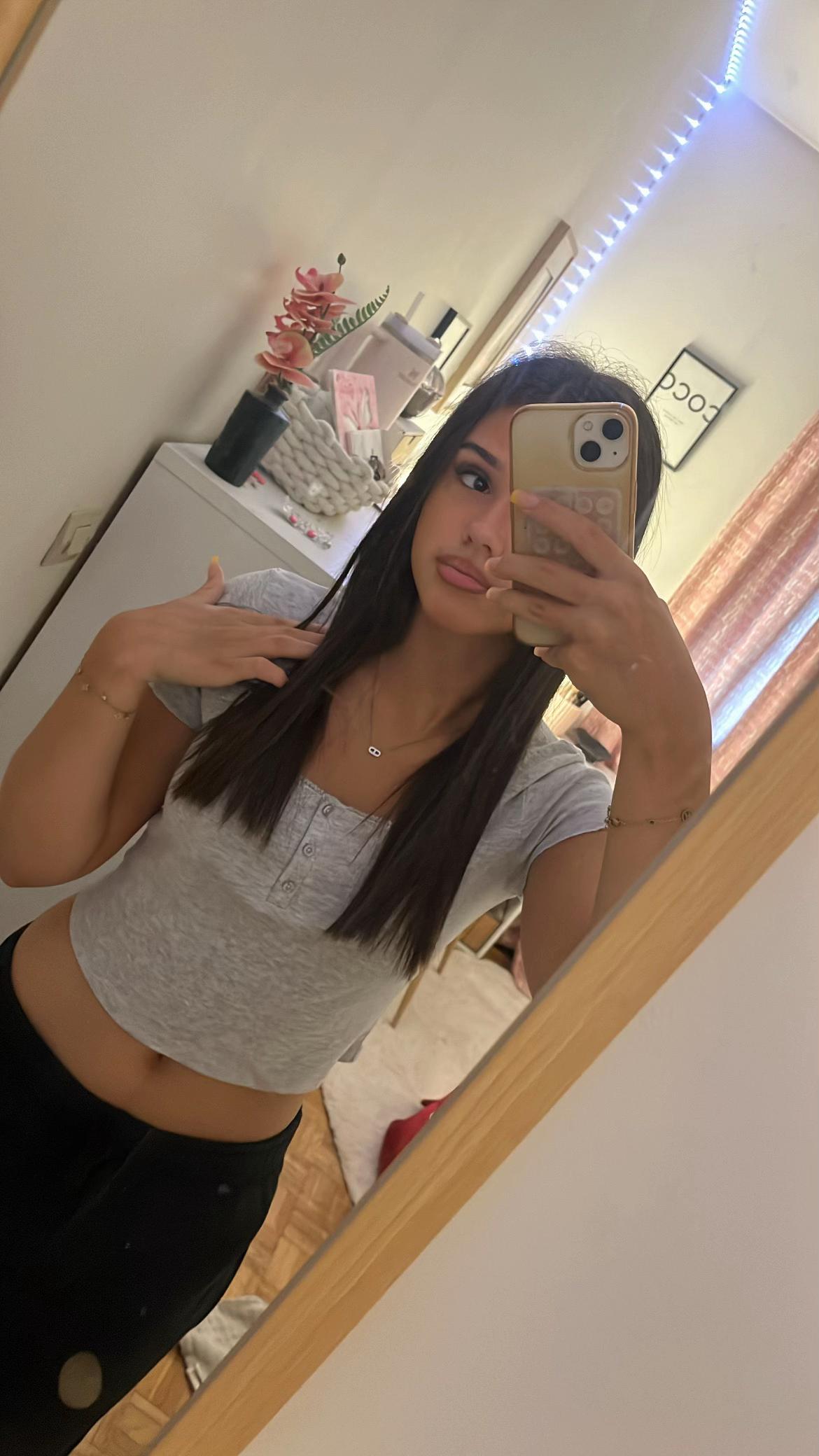 @𝐺 𝐼 𝑈 &acute;👅