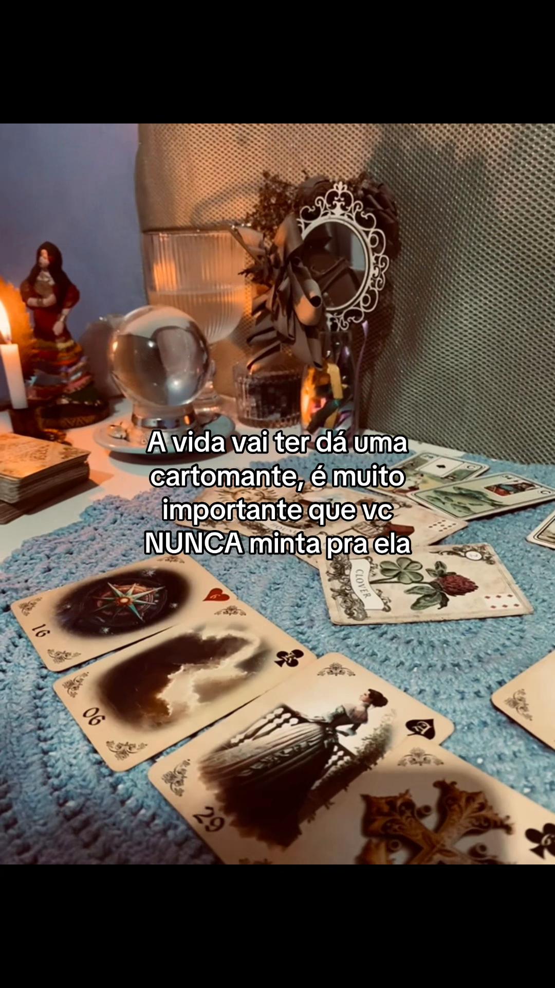 @Lua m&iacute;stica|Cartomante