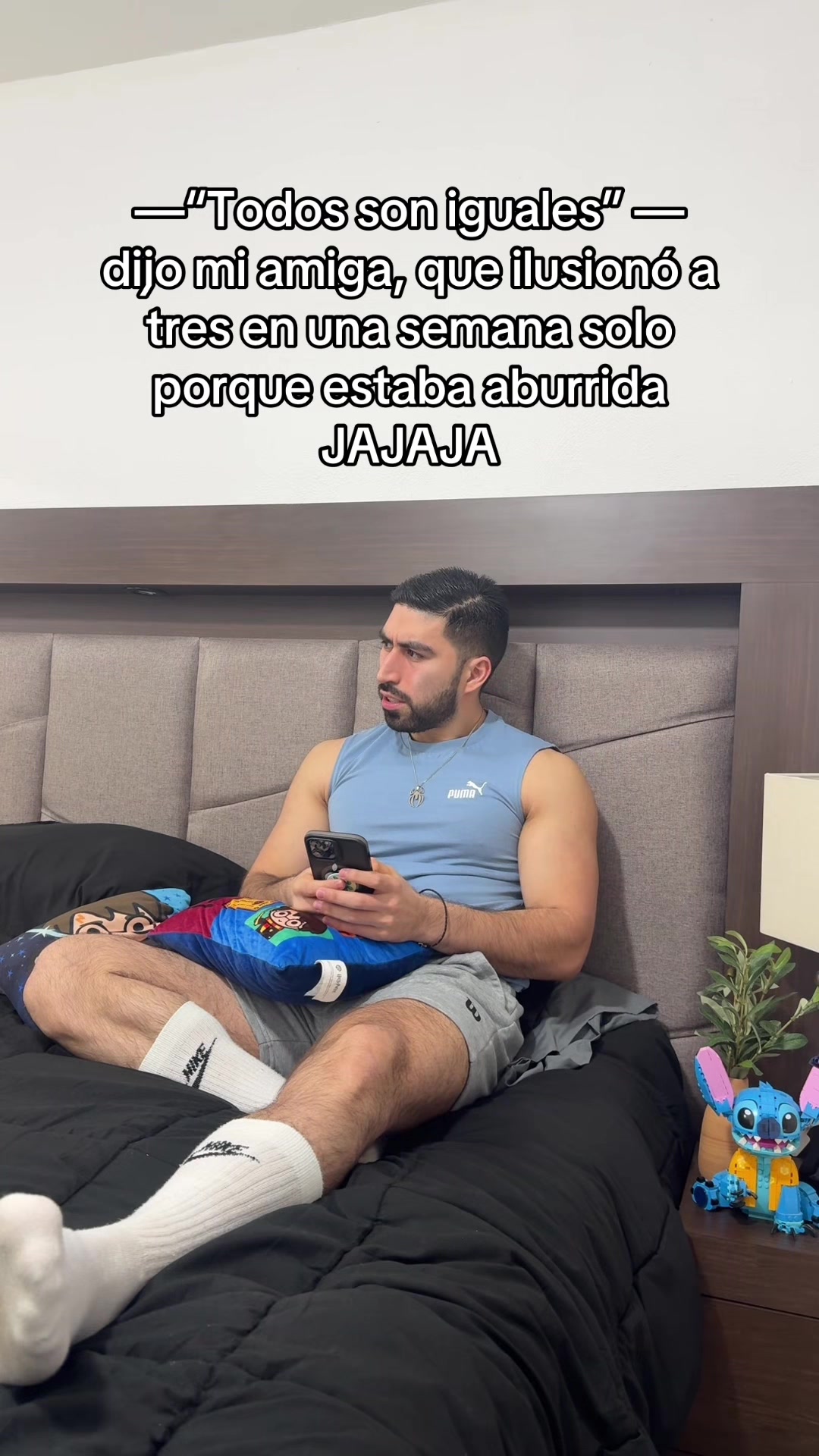 @V&iacute;ctor Mart&iacute;nez