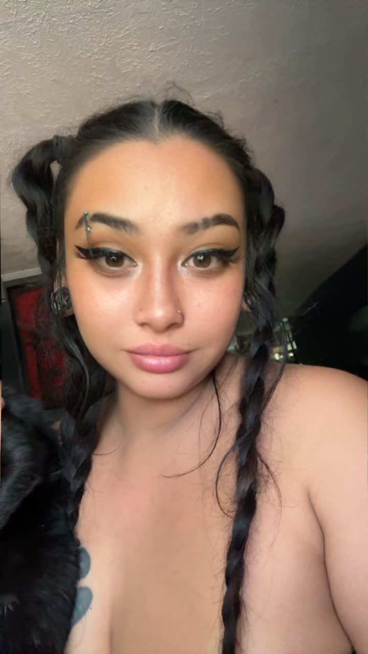 @🖤