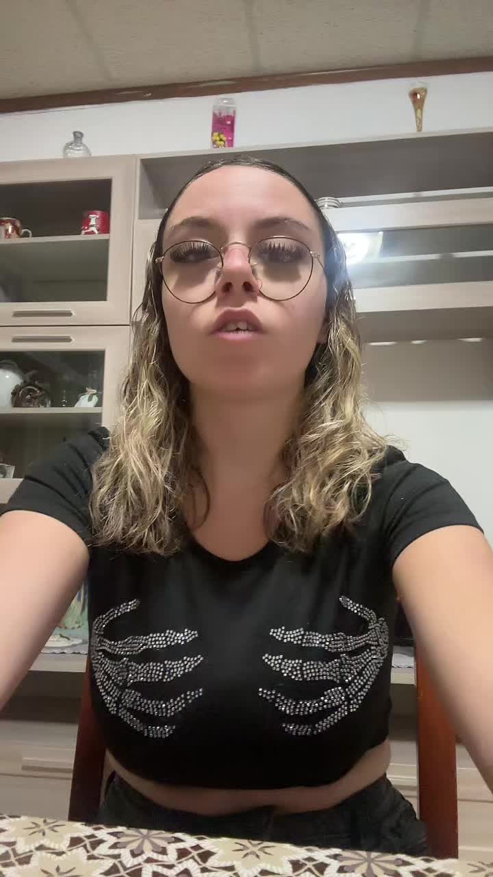 @J🦋V