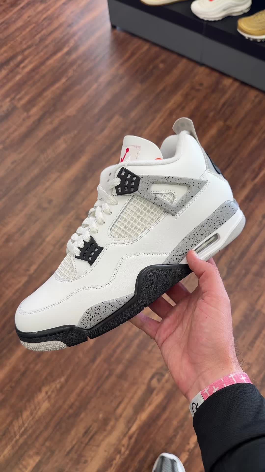@Sport Shoe Dallas
