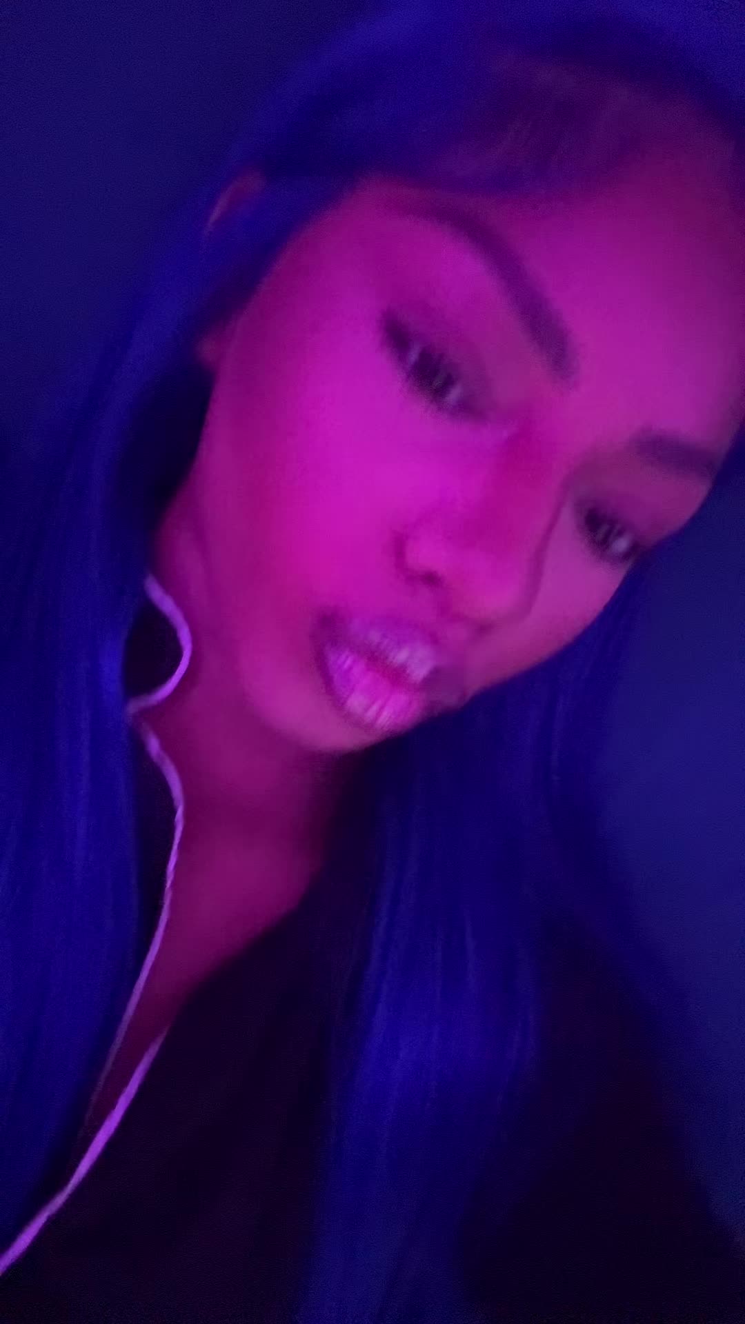 @🧝🏽&zwj;♀️🫧🪷🌞🪐