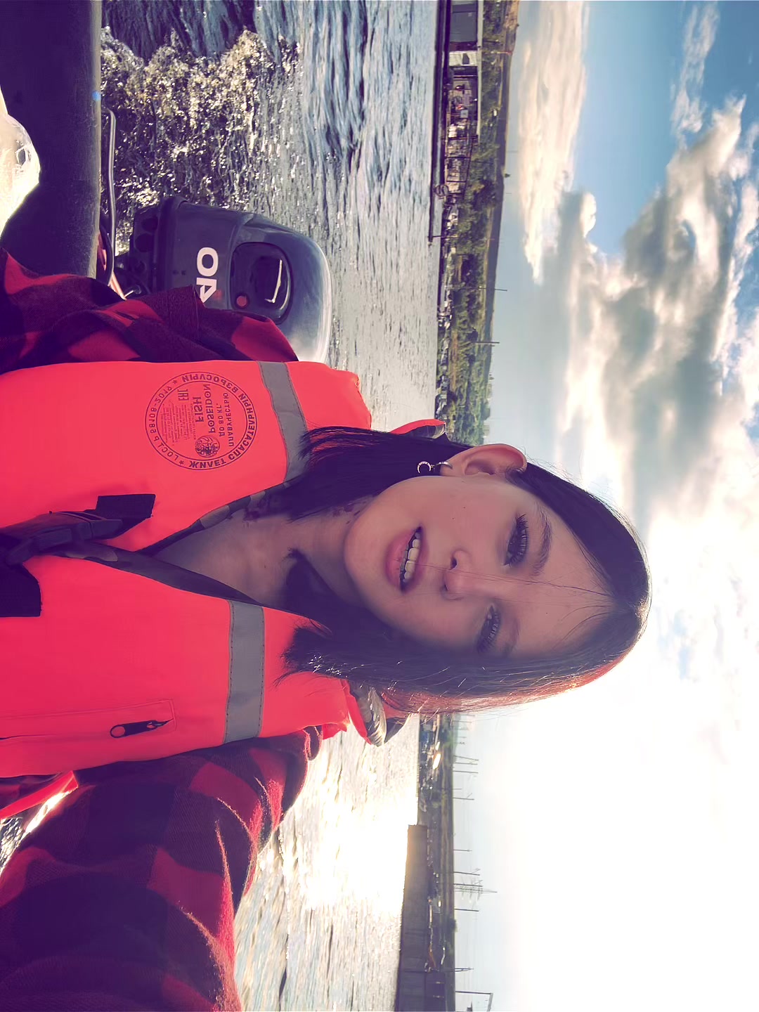 @Tori🐳