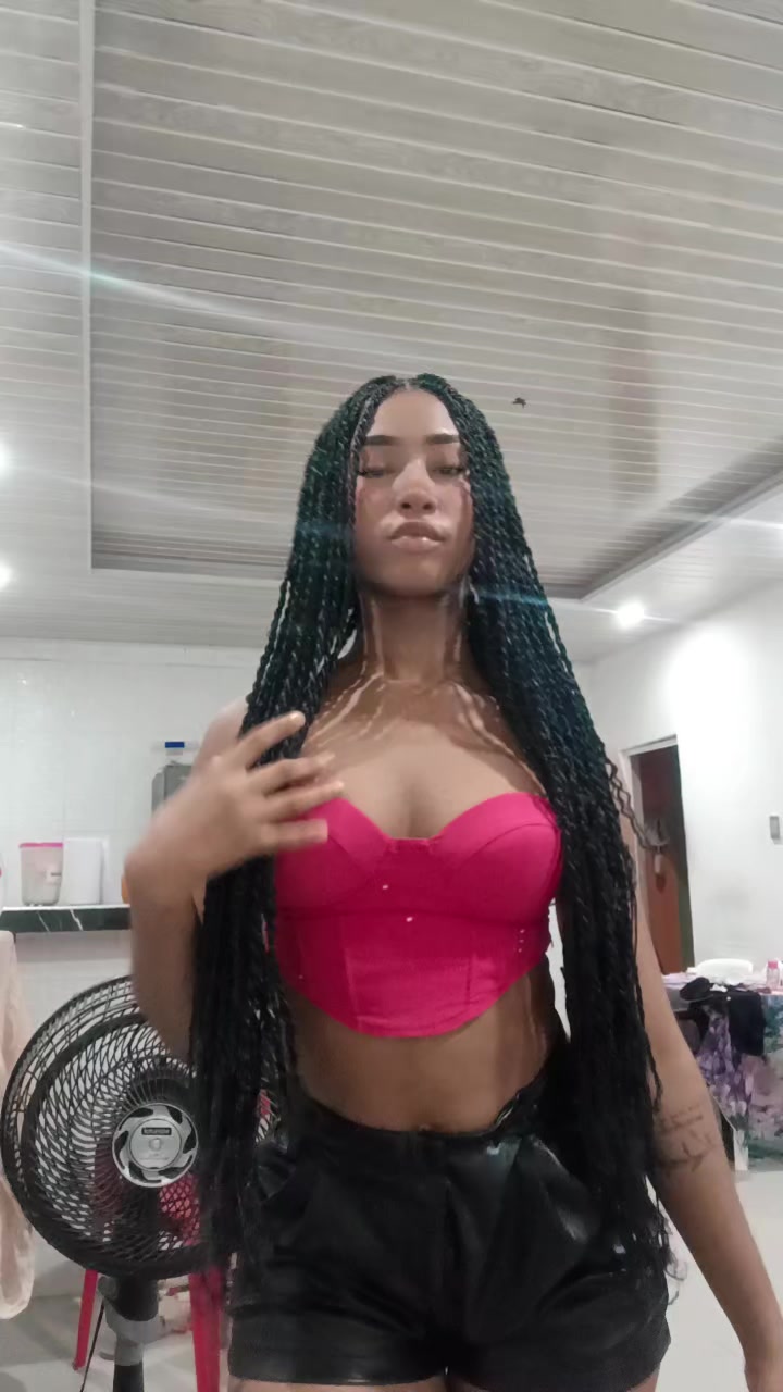 @Ela🌸