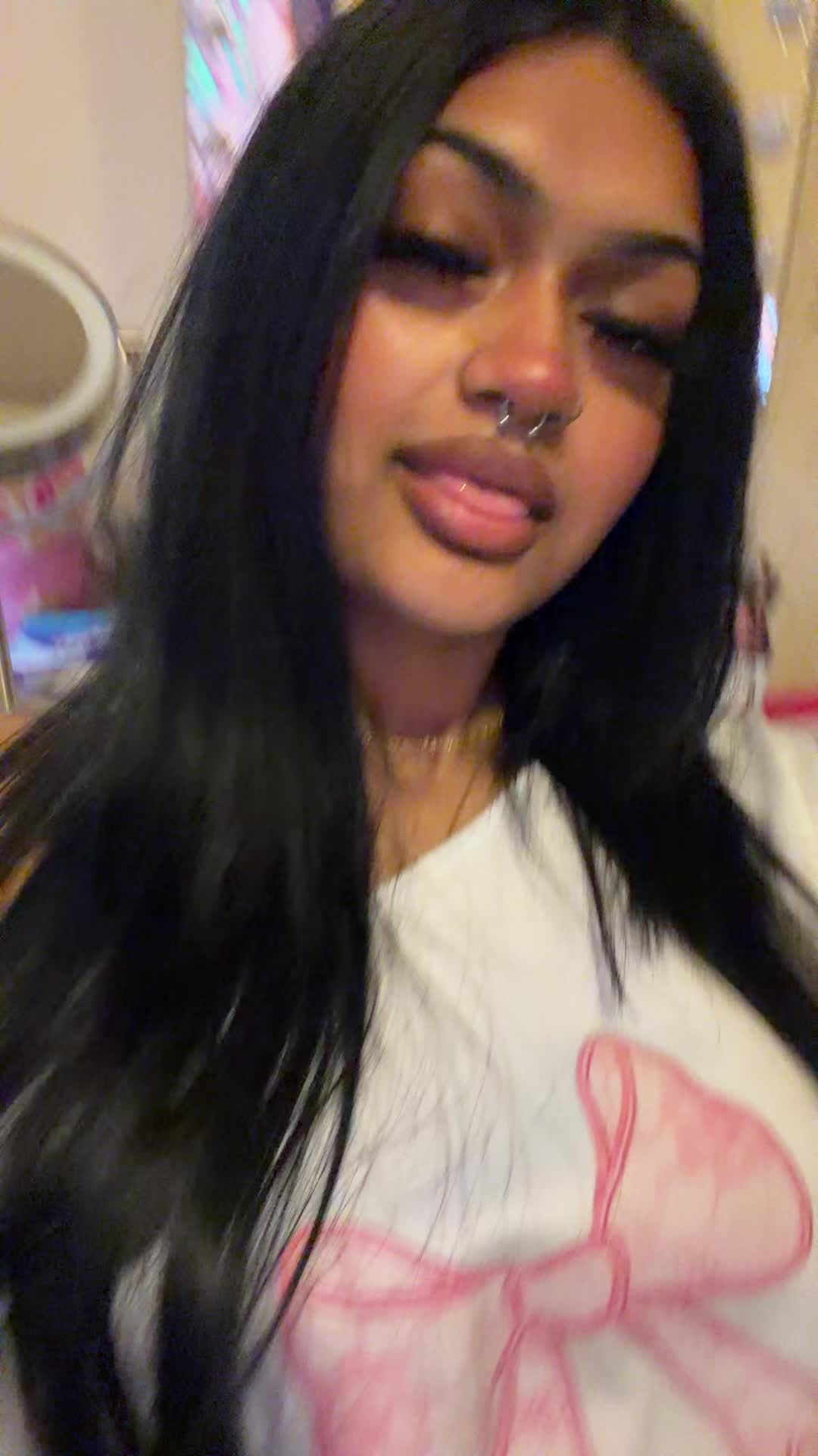 @Alyanna