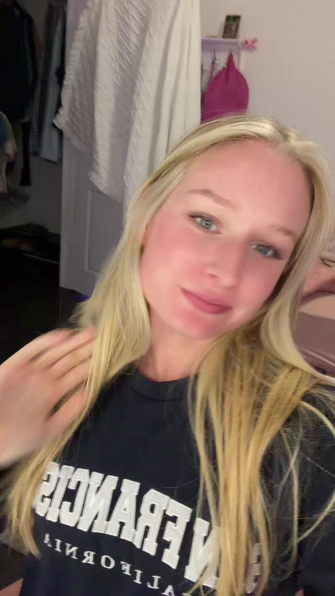 @elise_vitek