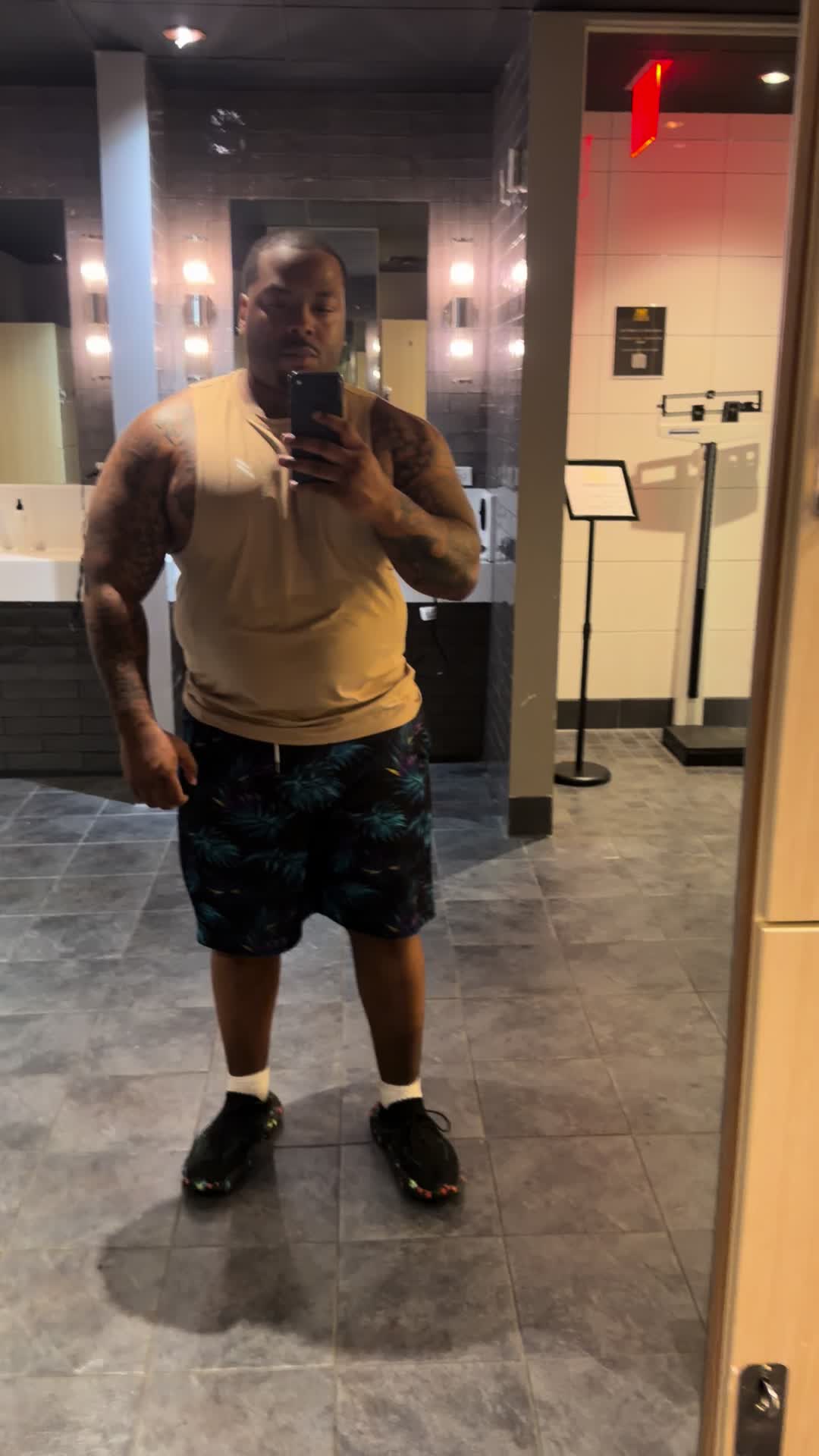 @coolaj_stayfit_ifbbpro