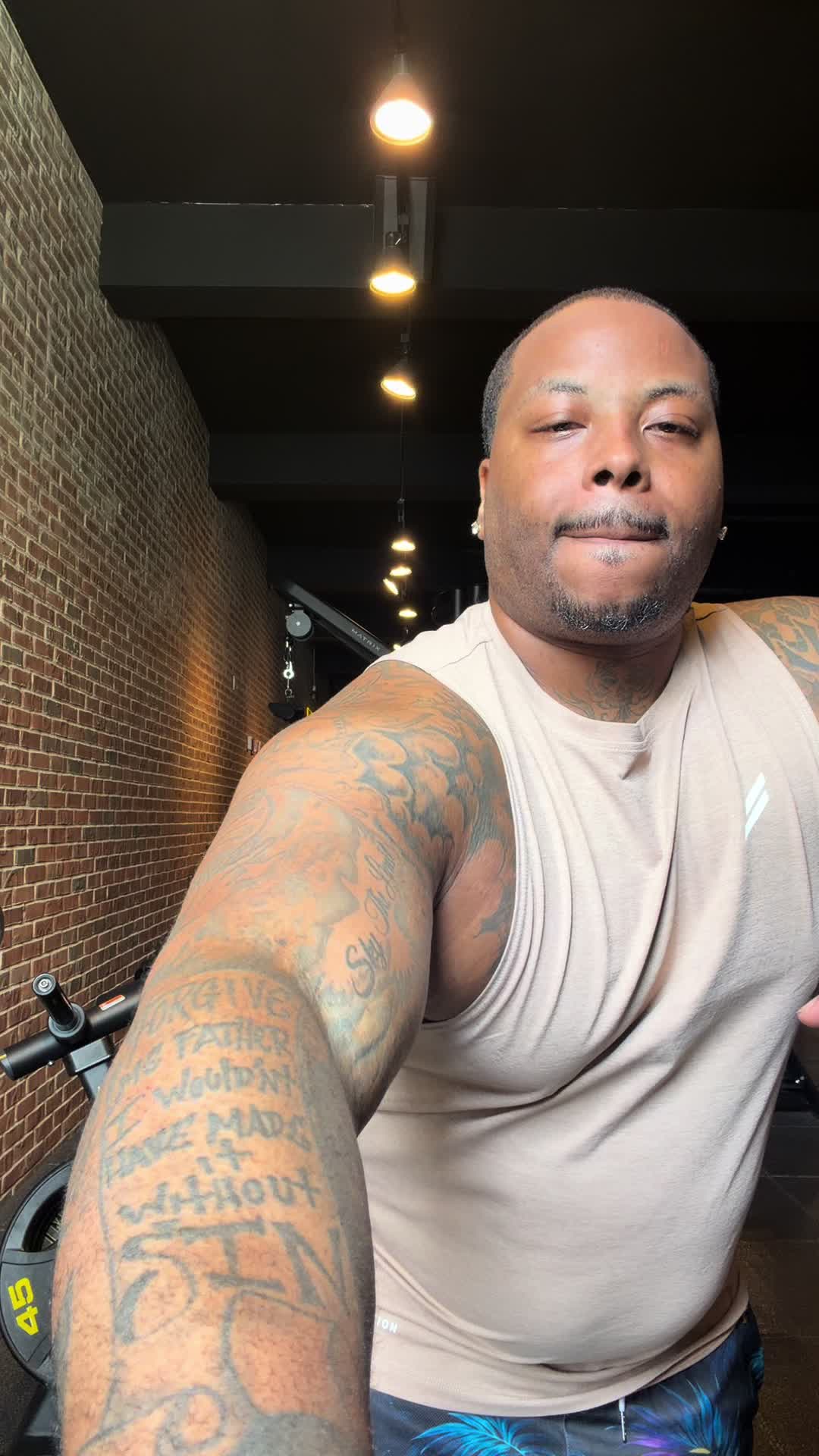 @coolaj_stayfit_ifbbpro