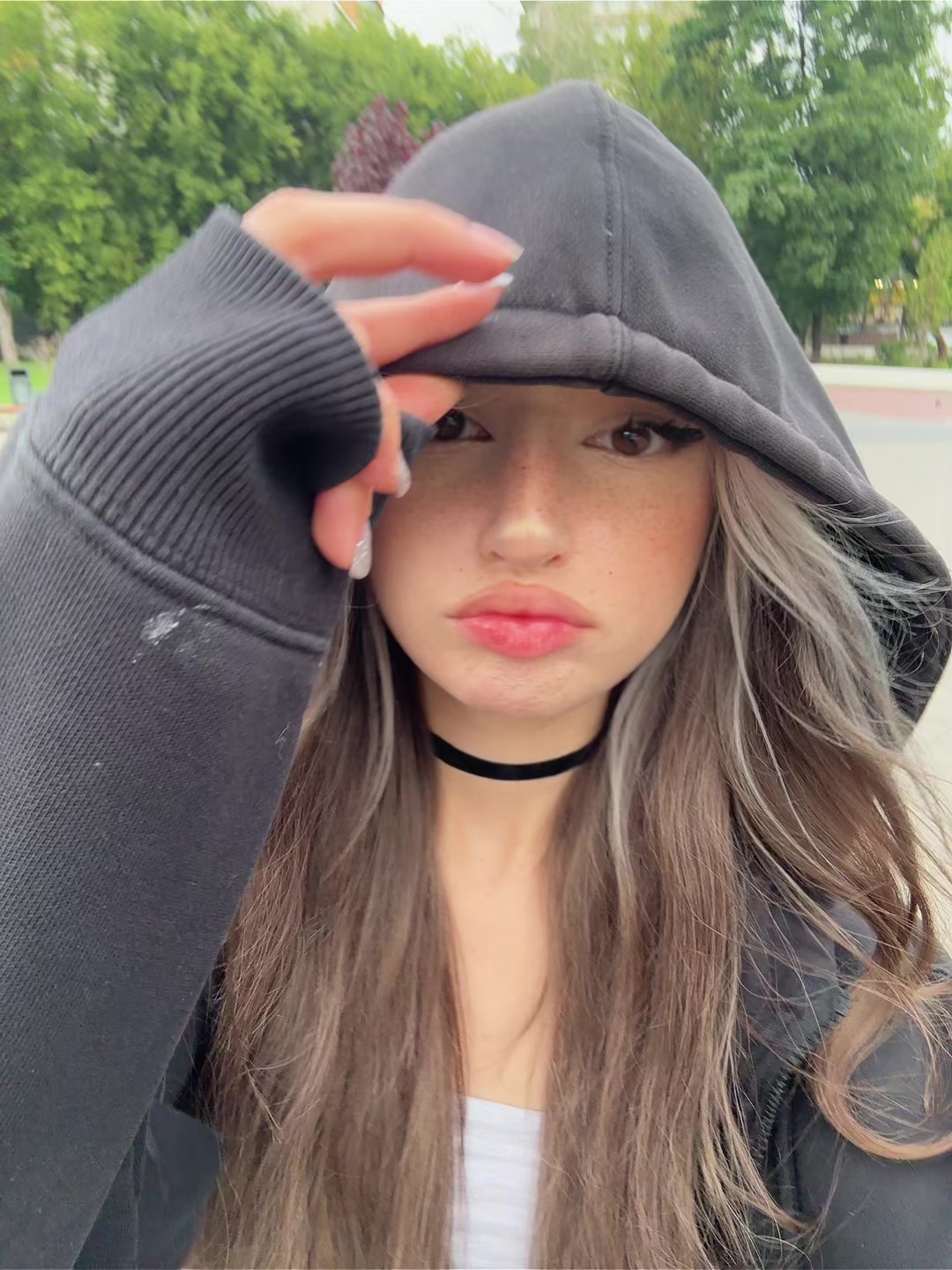 @Пчела