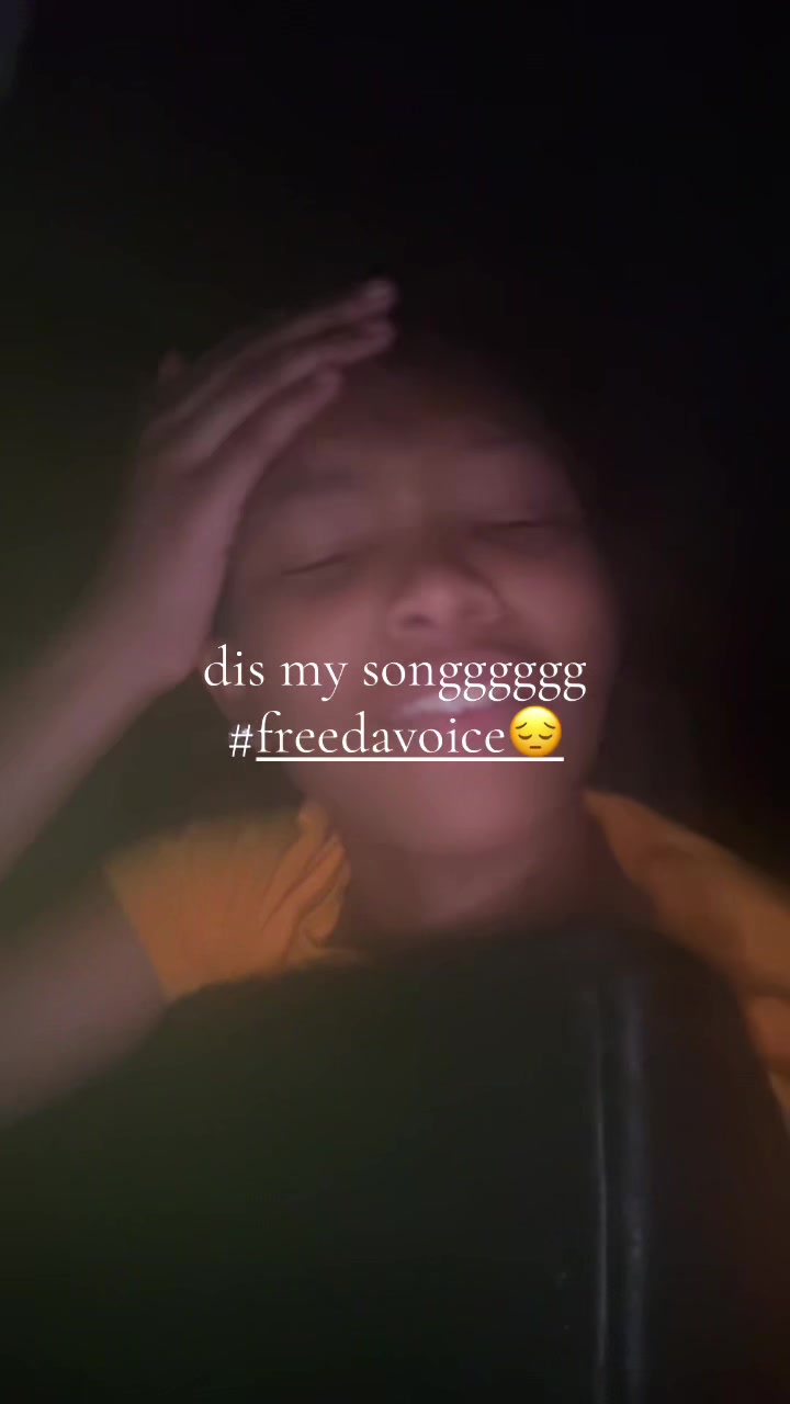 @￴ maxine baker😷 .