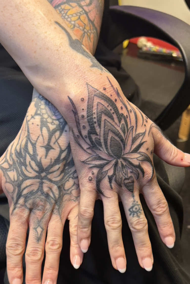@Tay Noelle Art | Blind Artist