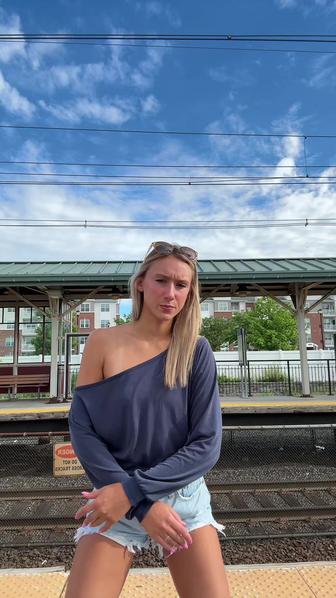 @ac.unhinged