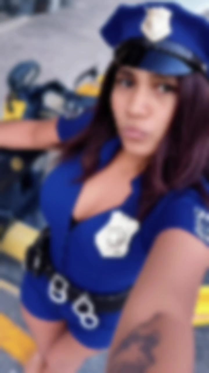 @Esmeralda