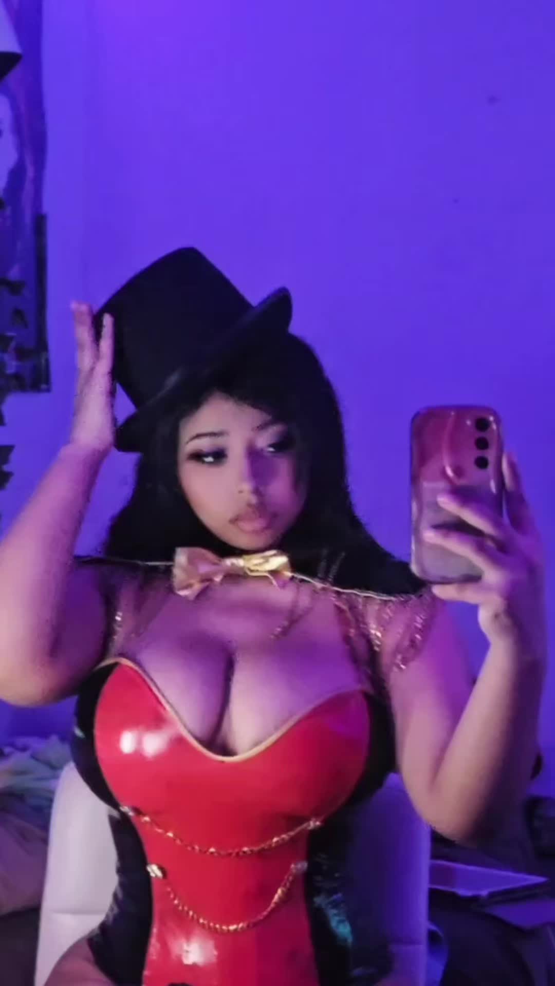 @shaylieseya
