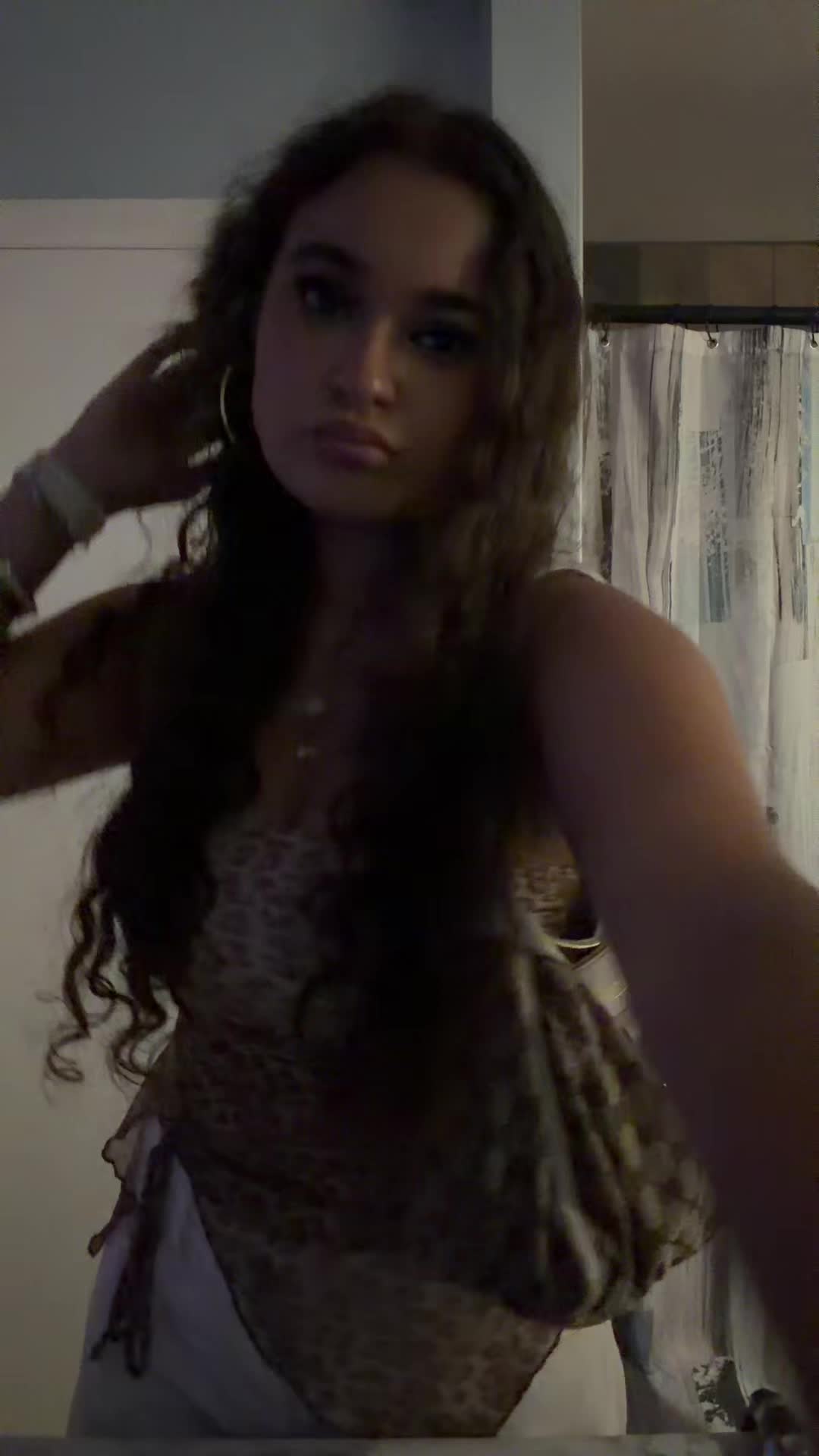 @TyraJade