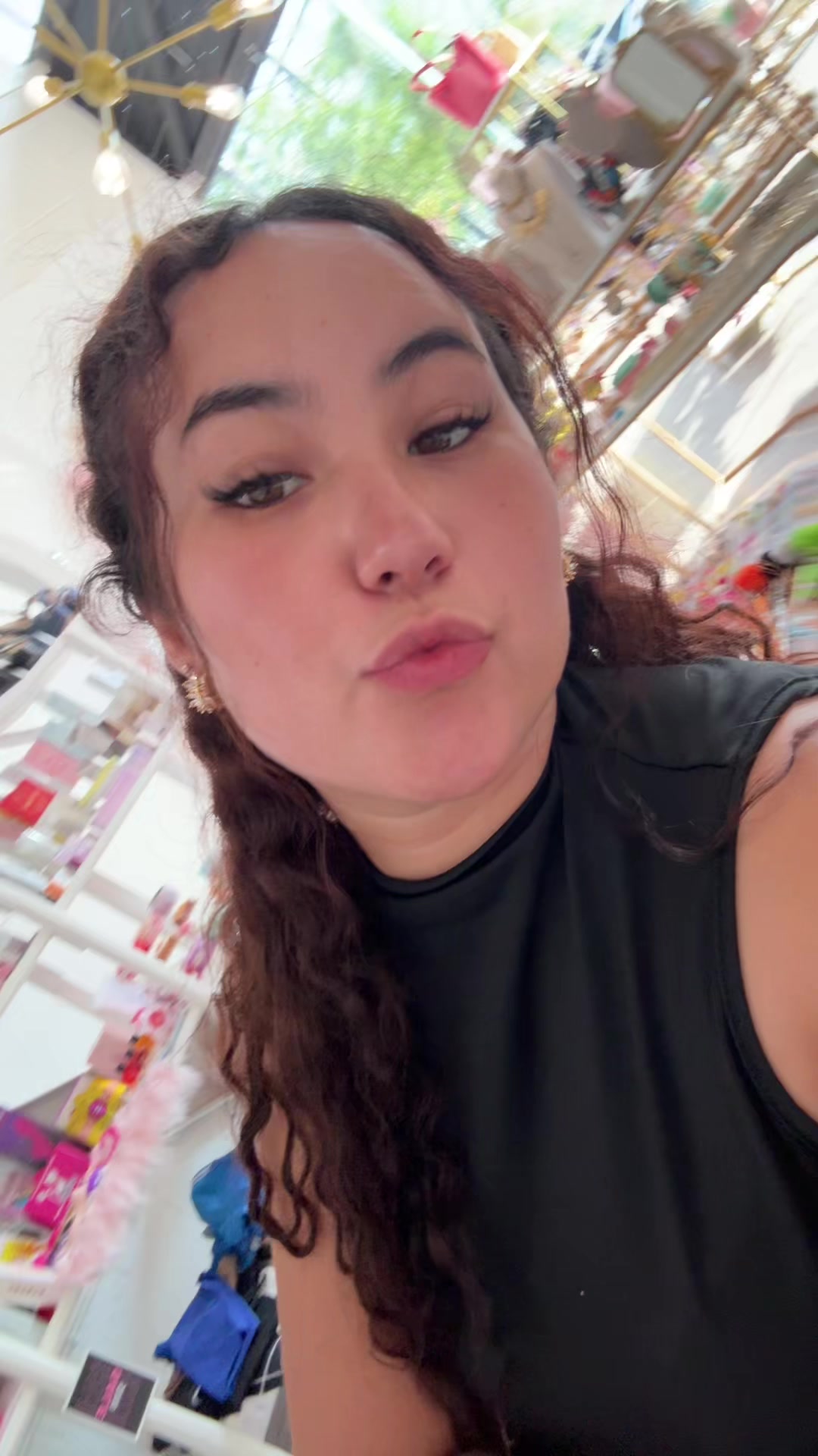 @AlexandraDeLuna_