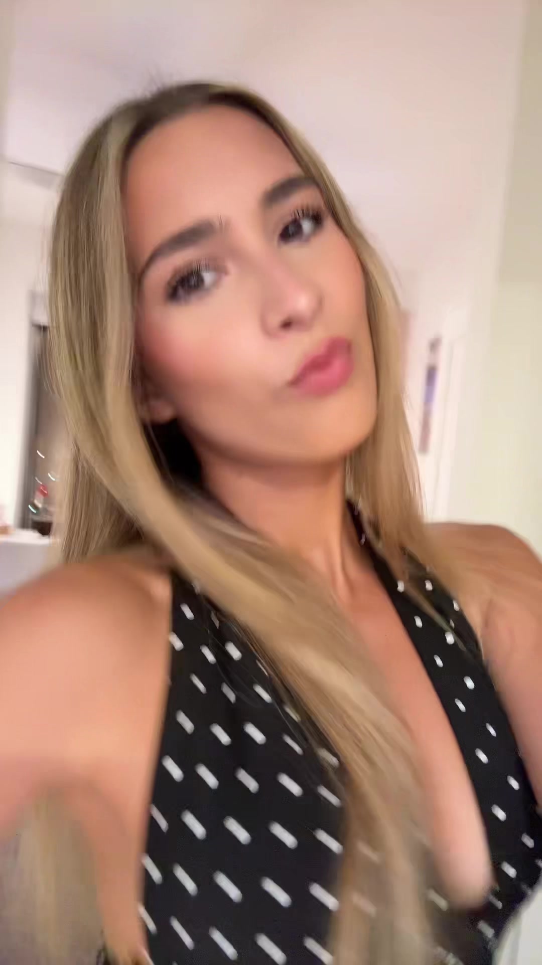 @ALYONA