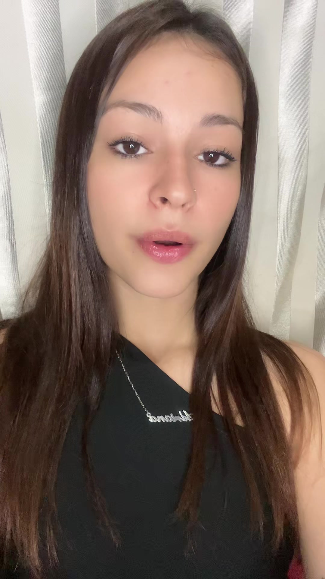 @Adriana_Dostal_