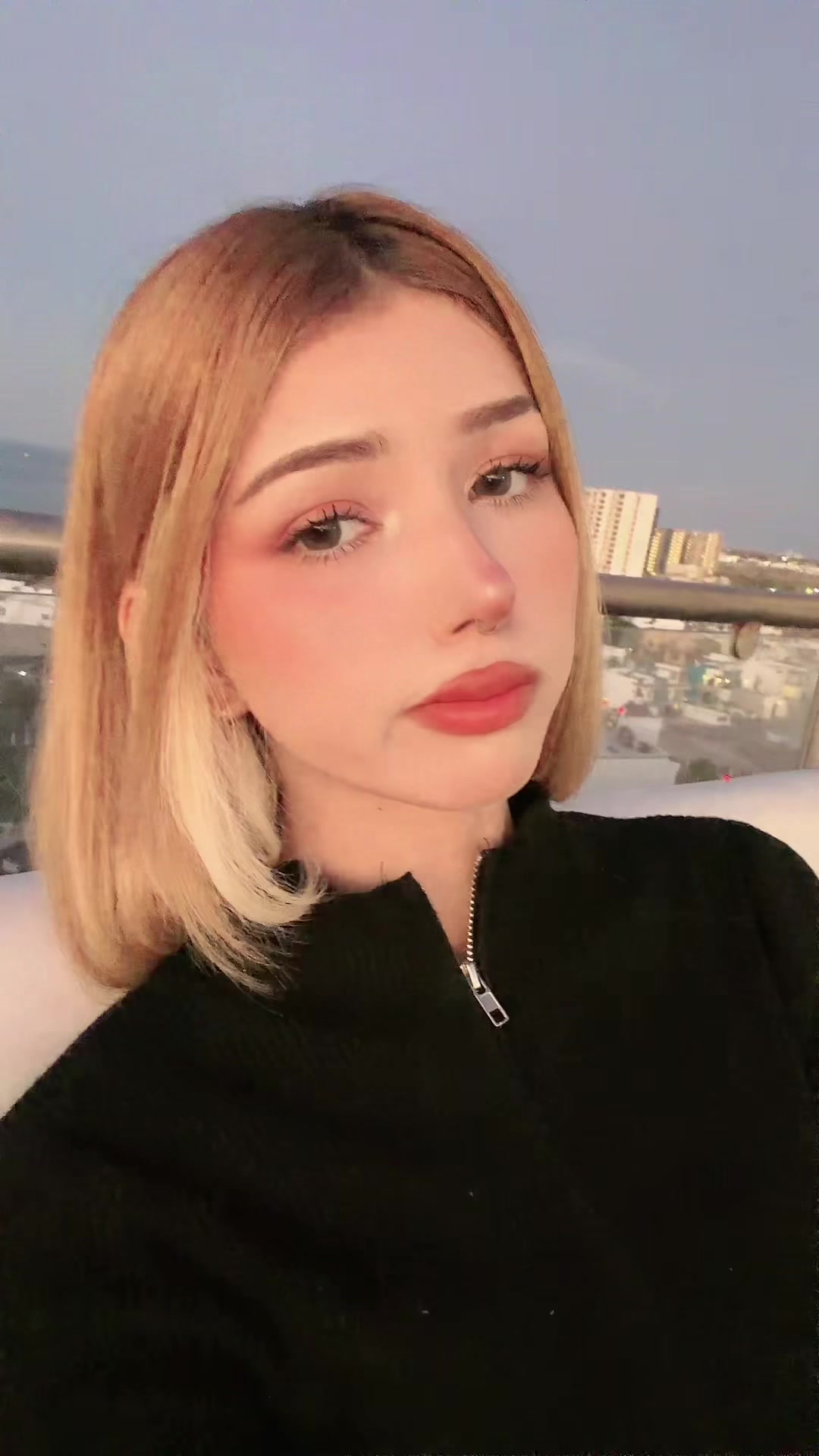 @𝓑𝓮𝓵𝓬𝔂 𝓖𝓻𝓮𝔂🍒👁️⃤