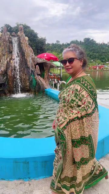@बज्यै आमा.🥰