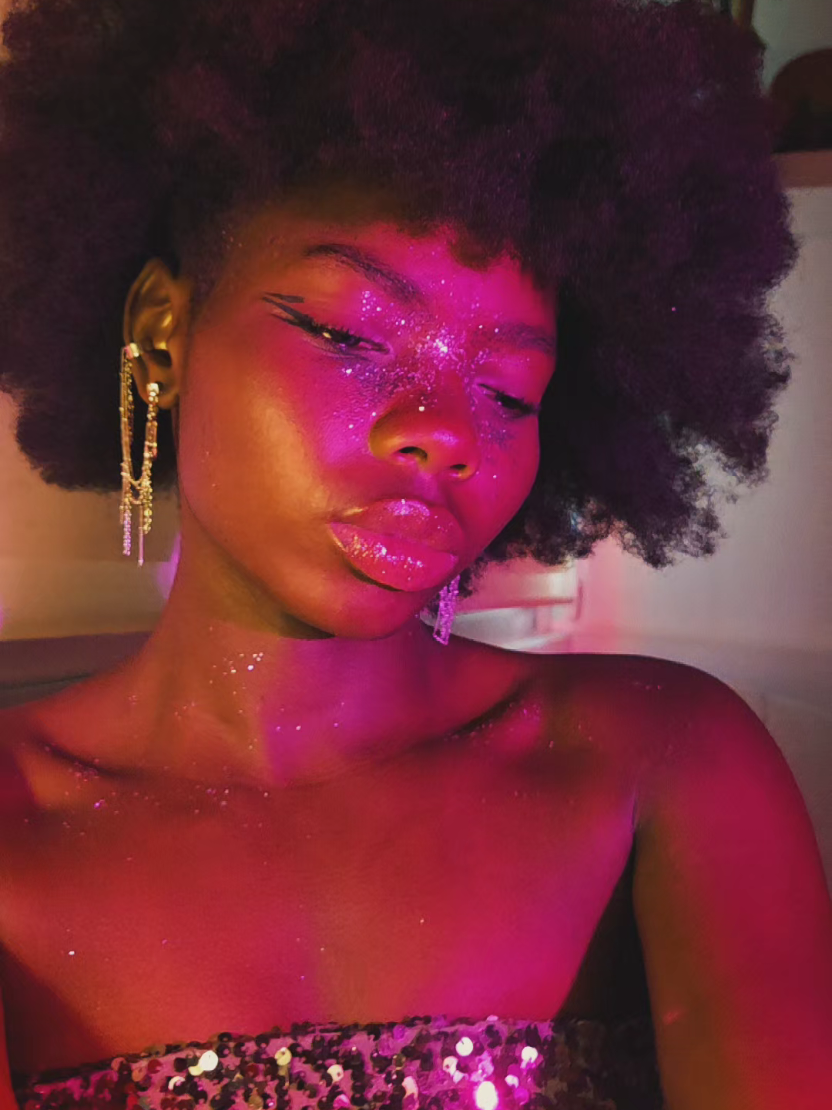 @✮⋆˙ℰ𝓁𝓁𝒶✮⋆˙