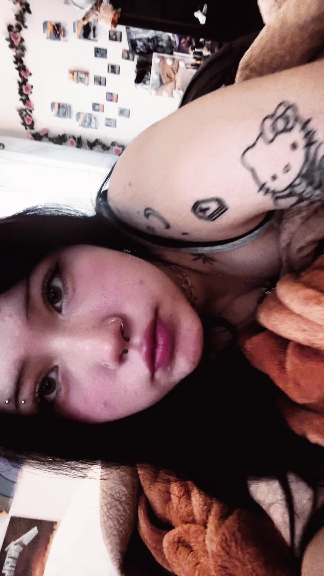 @notreal._.riley