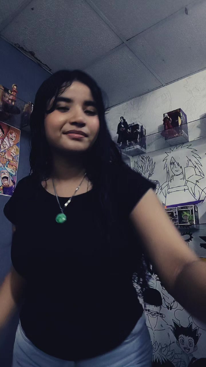 @🐼